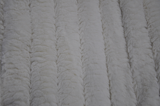 Faux-Kaninchen-Plüsch-Polyester 100% 150cm CW oder justierbares
