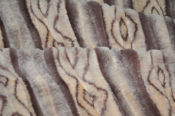 Drucknachahmungs-Kaninchen-Pelz-Polyester 100% 150cm CW oder justierbares