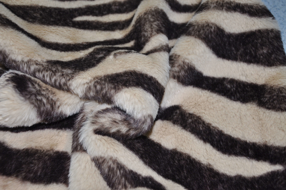 Drucknachahmungs-Kaninchen-Pelz-Polyester 100% 150cm CW oder justierbares
