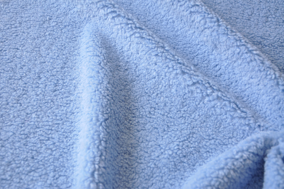Blaues antibakterielles und Geruch-beständiges, Ihre Kleider frische und hygienische halten Verzerrungs-Maschenware bereiteten auf