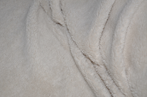 Weiches und empfindliches, nicht angepasstes Rohbaumwolle-Gewebe-Polyester Wärme-Shu Fleeces 150cm