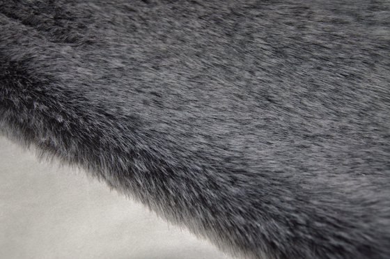 Schwarzer 150cm Fox-Plüsch durch das Yard-lange acrylsauerhaar