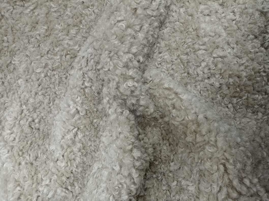 Faux Sherpa Recycling 150cm Warp Strickgewebe für Bekleidung und Spielzeug